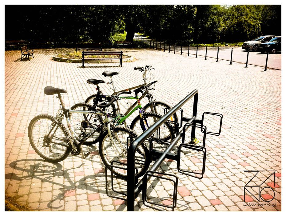 aparcamiento para bicicletas de varias plazas
